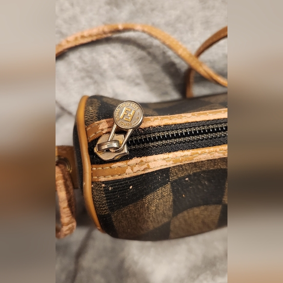 Fendi Vintage Checkered print Handbag, New Photos! - Picture 16 of 16